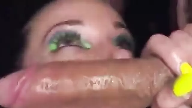 A slut gives a blowjob and gets facesitting